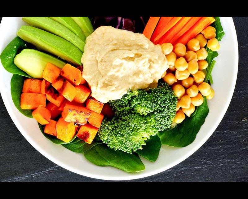 humus y verduras